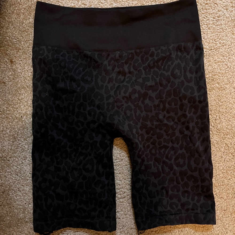 Black cheeta print biker shorts